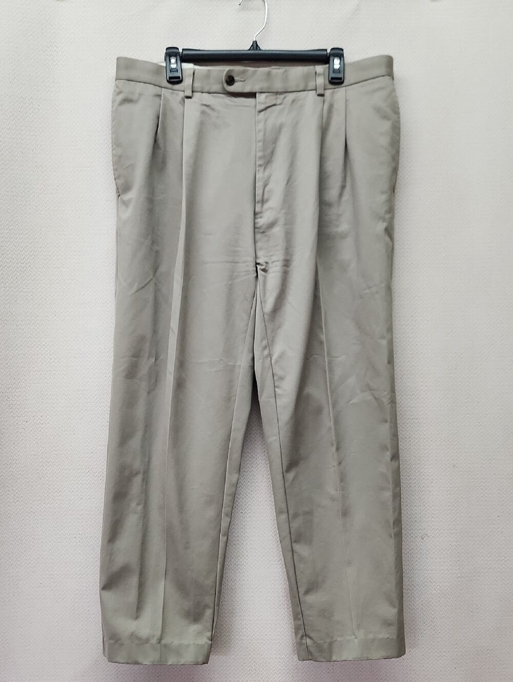 Joseph & Feiss Men's Pleated Chinos in Light Tan